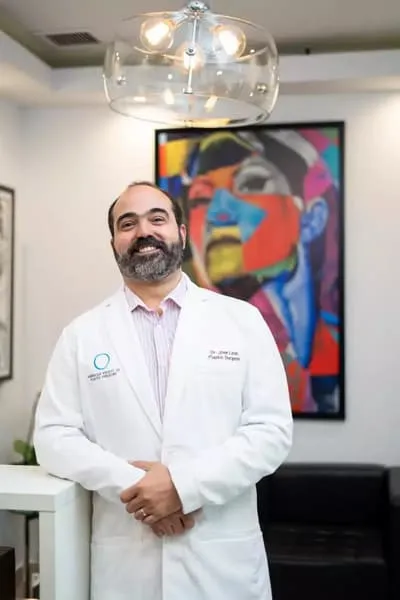 Dr. José León, MD, Board Certified Plastic Surgeon, Santo Domingo, República Dominicana